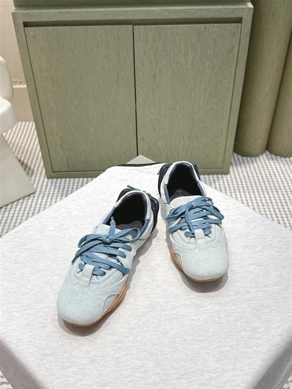 2025112716561079 310